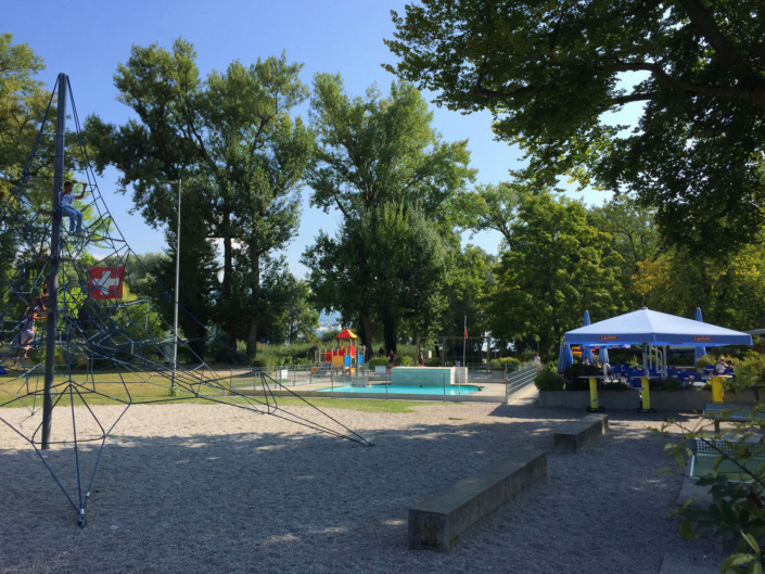 Camping «Paradis Plage» Colombier